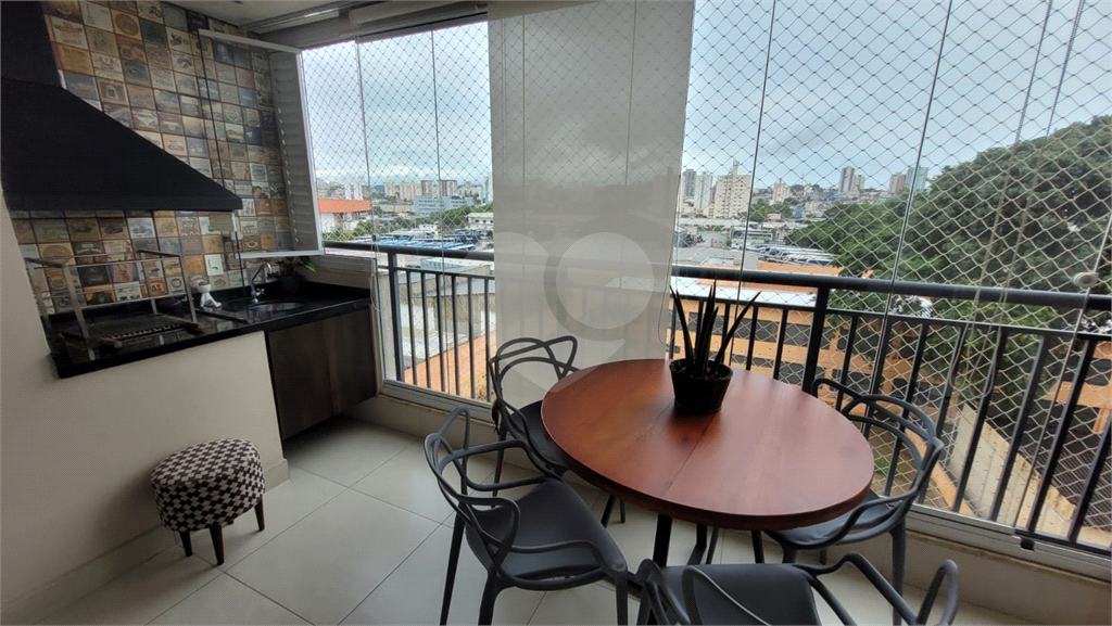 Apartamento 79m2 Vila Guilherme com varanda gourmet com 2 banheiros 2 vagas 2 quartos 1 suíte Aceita e  Estuda Permuta.
