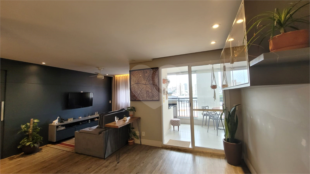 Apartamento 79m2 Vila Guilherme com varanda gourmet com 2 banheiros 2 vagas 2 quartos 1 suíte Aceita e  Estuda Permuta.
