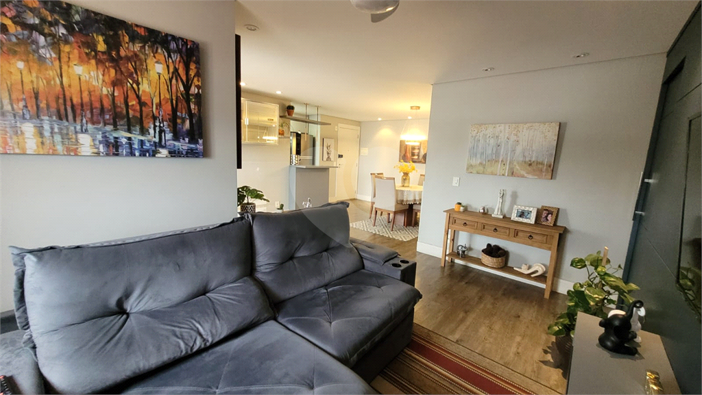 Apartamento 79m2 Vila Guilherme com varanda gourmet com 2 banheiros 2 vagas 2 quartos 1 suíte Aceita e  Estuda Permuta.
