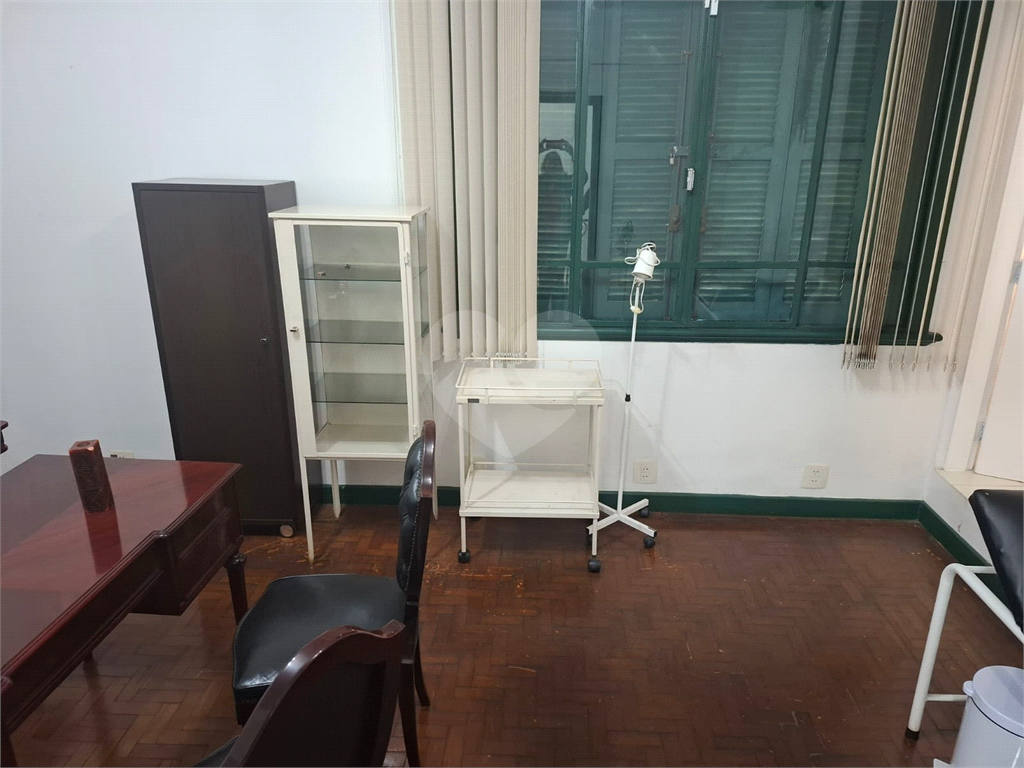 SOBRADO em PINHEIROS
