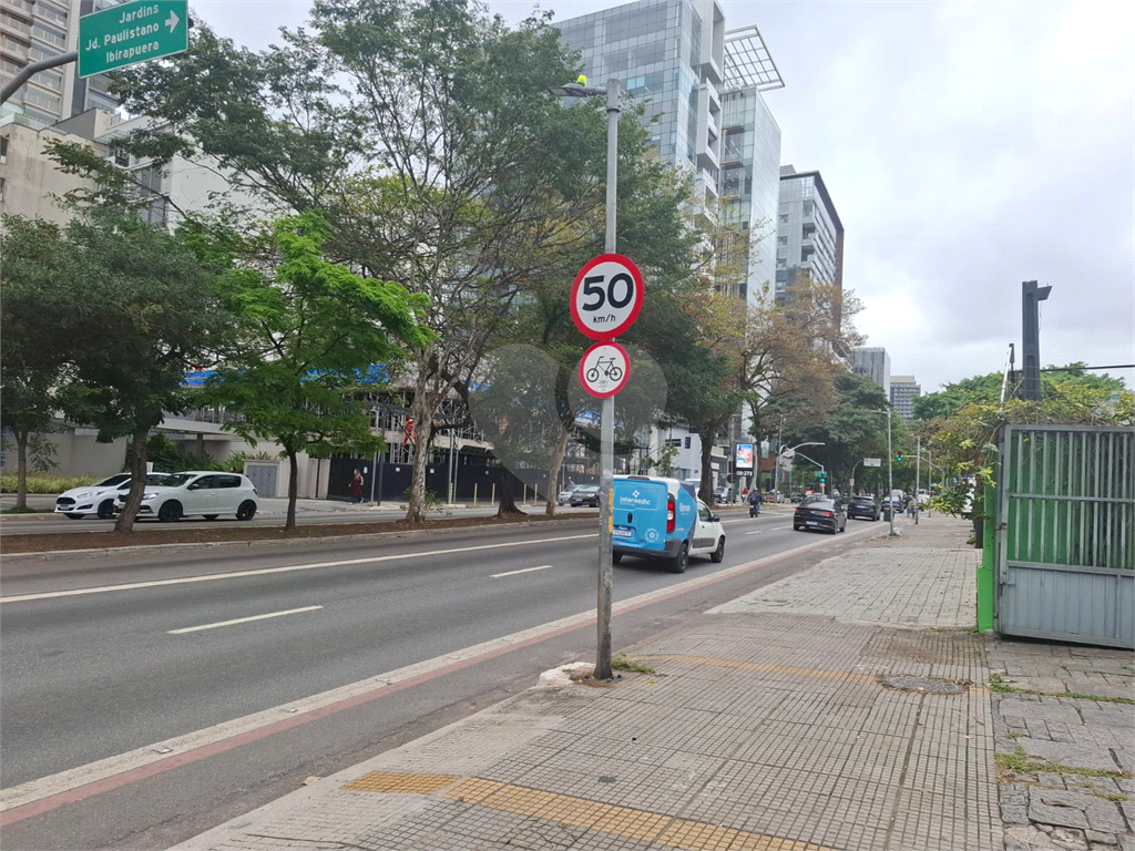 SOBRADO em PINHEIROS