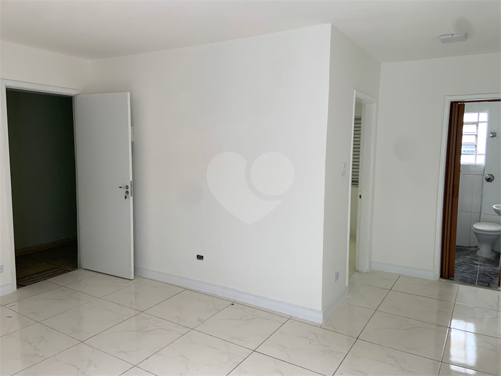 APARTAMENTO em PINHEIROS