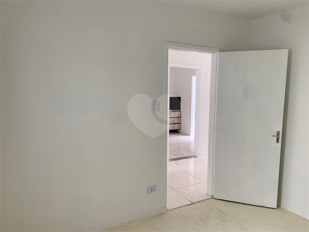 APARTAMENTO em PINHEIROS