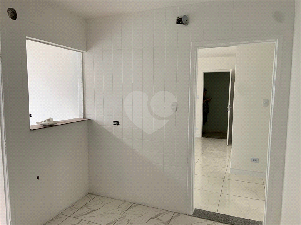 APARTAMENTO em PINHEIROS
