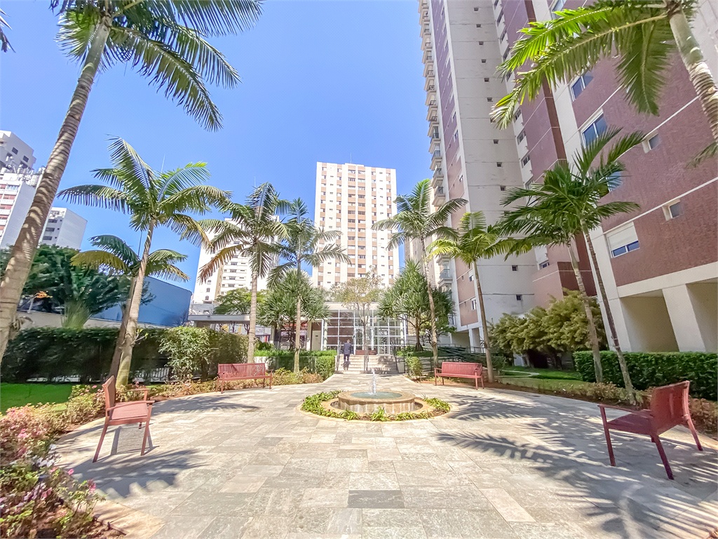 APARTAMENTO REFORMADO E MOBILIADO COM  3 SUÍTES E 4 VAGAS À VENDA NA VILA MARIANA VENDER