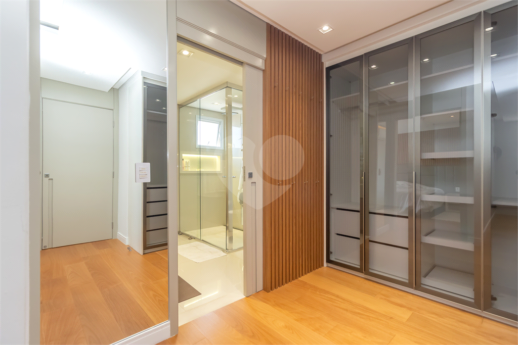 APARTAMENTO REFORMADO E MOBILIADO COM  3 SUÍTES E 4 VAGAS À VENDA NA VILA MARIANA VENDER