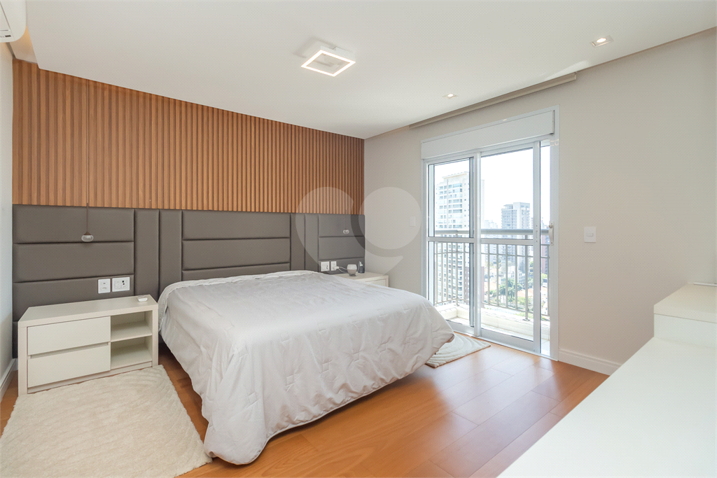 APARTAMENTO REFORMADO E MOBILIADO COM  3 SUÍTES E 4 VAGAS À VENDA NA VILA MARIANA VENDER