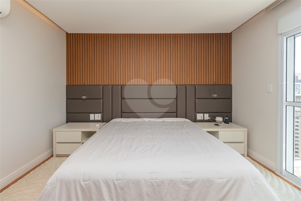 APARTAMENTO REFORMADO E MOBILIADO COM  3 SUÍTES E 4 VAGAS À VENDA NA VILA MARIANA VENDER