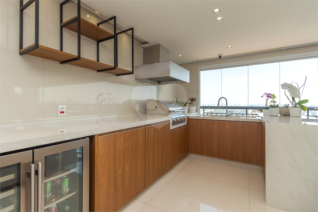 APARTAMENTO REFORMADO E MOBILIADO COM  3 SUÍTES E 4 VAGAS À VENDA NA VILA MARIANA VENDER