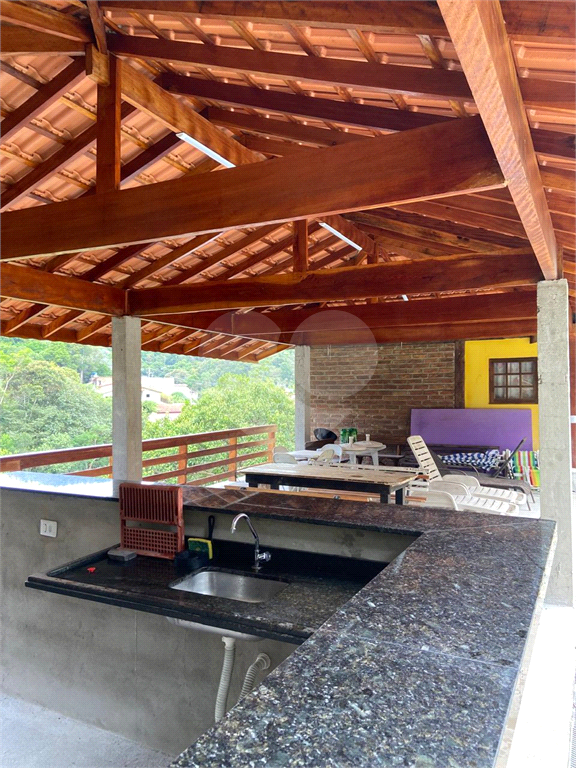 Chácara 3 Dormitórios, Suítes, Vagas. Mato Dentro Mairiporã