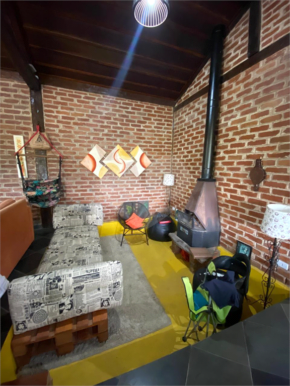 Chácara 3 Dormitórios, Suítes, Vagas. Mato Dentro Mairiporã