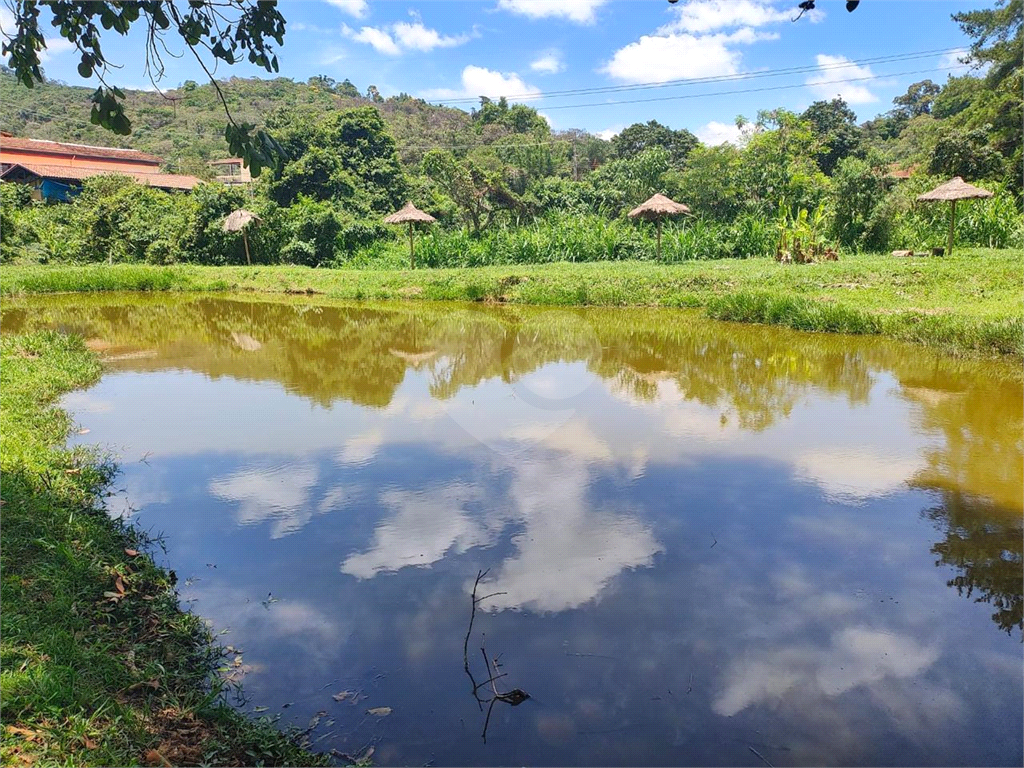 Chácara 3 Dormitórios, Suítes, Vagas. Mato Dentro Mairiporã
