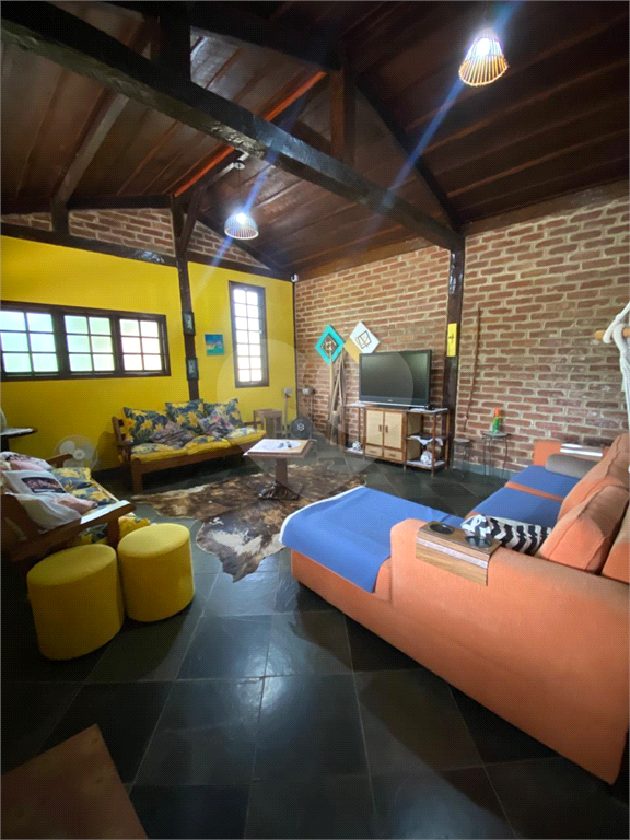 Chácara 3 Dormitórios, Suítes, Vagas. Mato Dentro Mairiporã