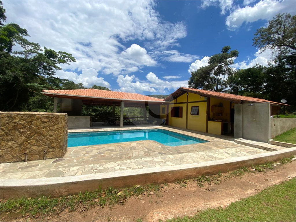 Chácara 3 Dormitórios, Suítes, Vagas. Mato Dentro Mairiporã