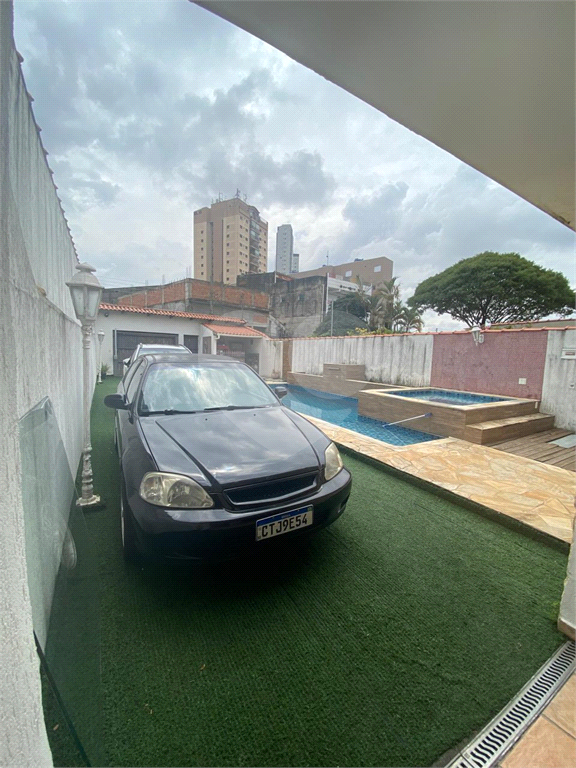 Casa com 4 Dormitórios, Vagas. Vila Matilde