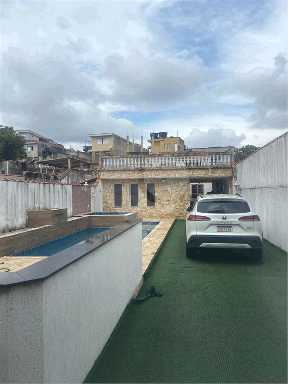Casa com 4 Dormitórios, Vagas. Vila Matilde