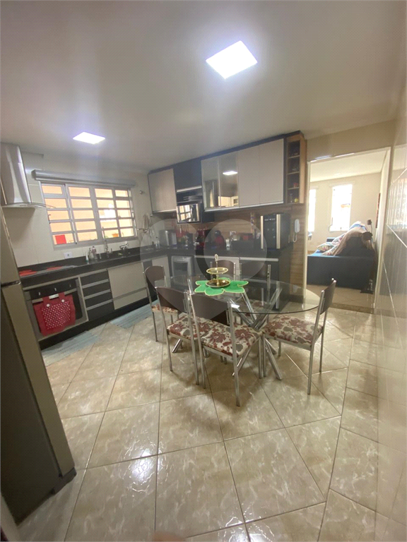 Casa com 4 Dormitórios, Vagas. Vila Matilde