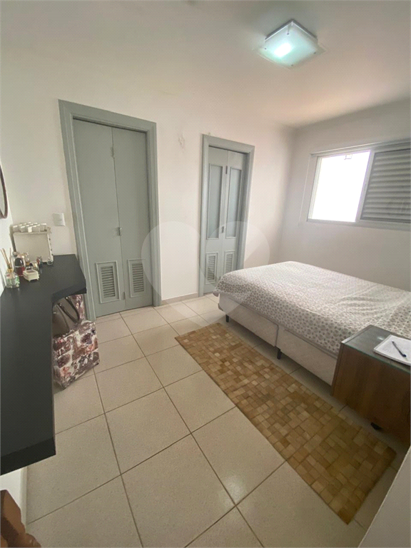 Casa com 4 Dormitórios, Vagas. Vila Matilde