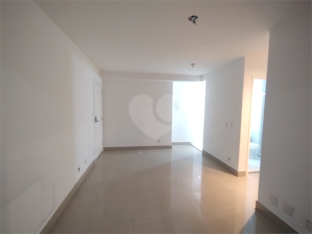 Apartamento para Locação | 2 dormitórios(1suite) | 1 vaga | 62m² na Vila Romana