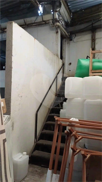 PRÉDIO INTEIRO em PENHA