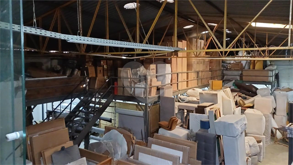 PRÉDIO INTEIRO em PENHA