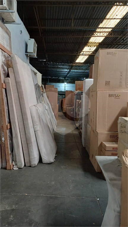 PRÉDIO INTEIRO em PENHA