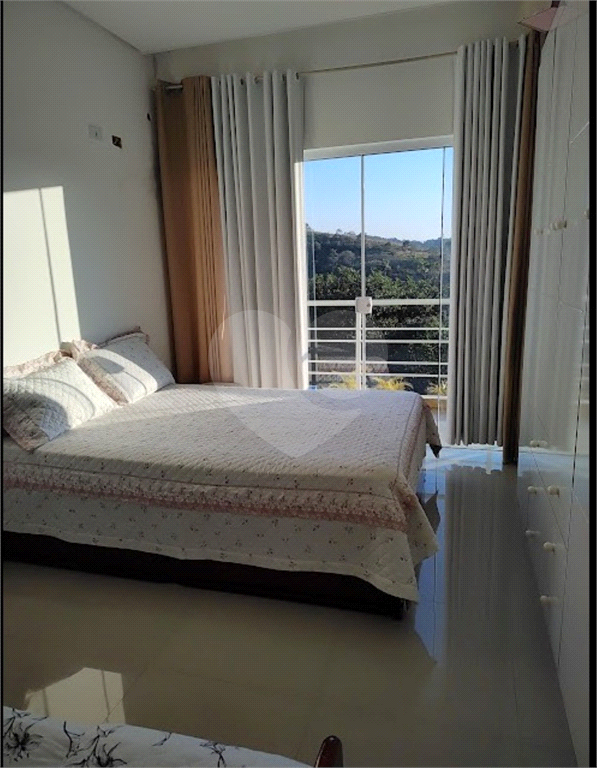 SOBRADO em SANTA ISABEL