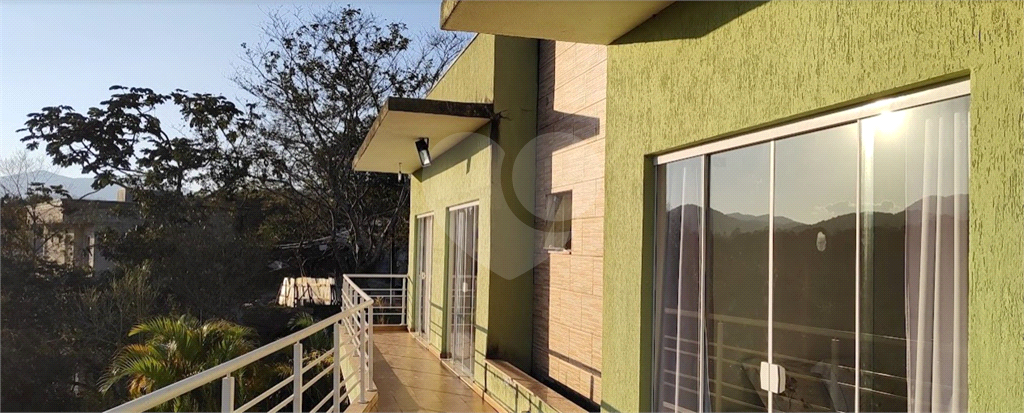 SOBRADO em SANTA ISABEL