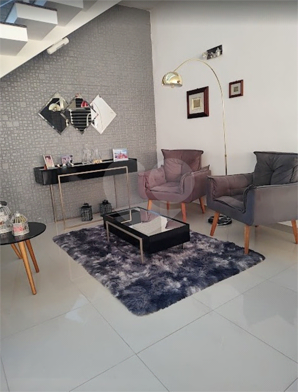 SOBRADO em SANTA ISABEL