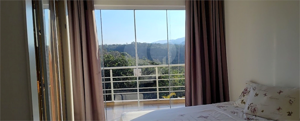 SOBRADO em SANTA ISABEL