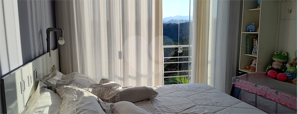 SOBRADO em SANTA ISABEL