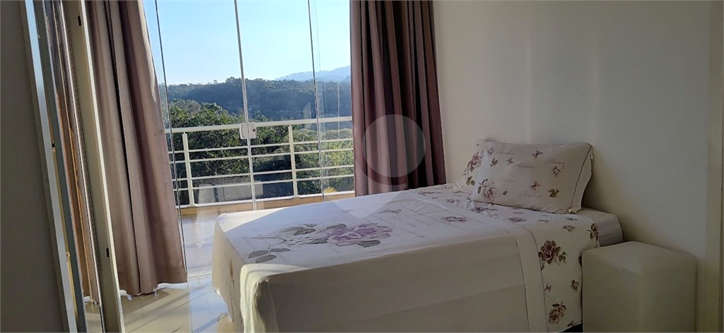 SOBRADO em SANTA ISABEL