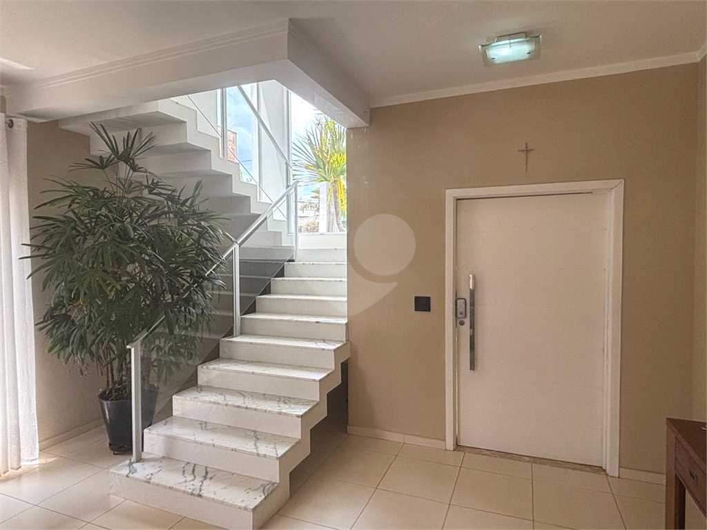 Chácara à venda | 450 m² | 3 dormitórios | 4 vagas | Louveira - São Paulo 