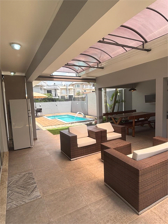 Chácara à venda | 450 m² | 3 dormitórios | 4 vagas | Louveira - São Paulo 