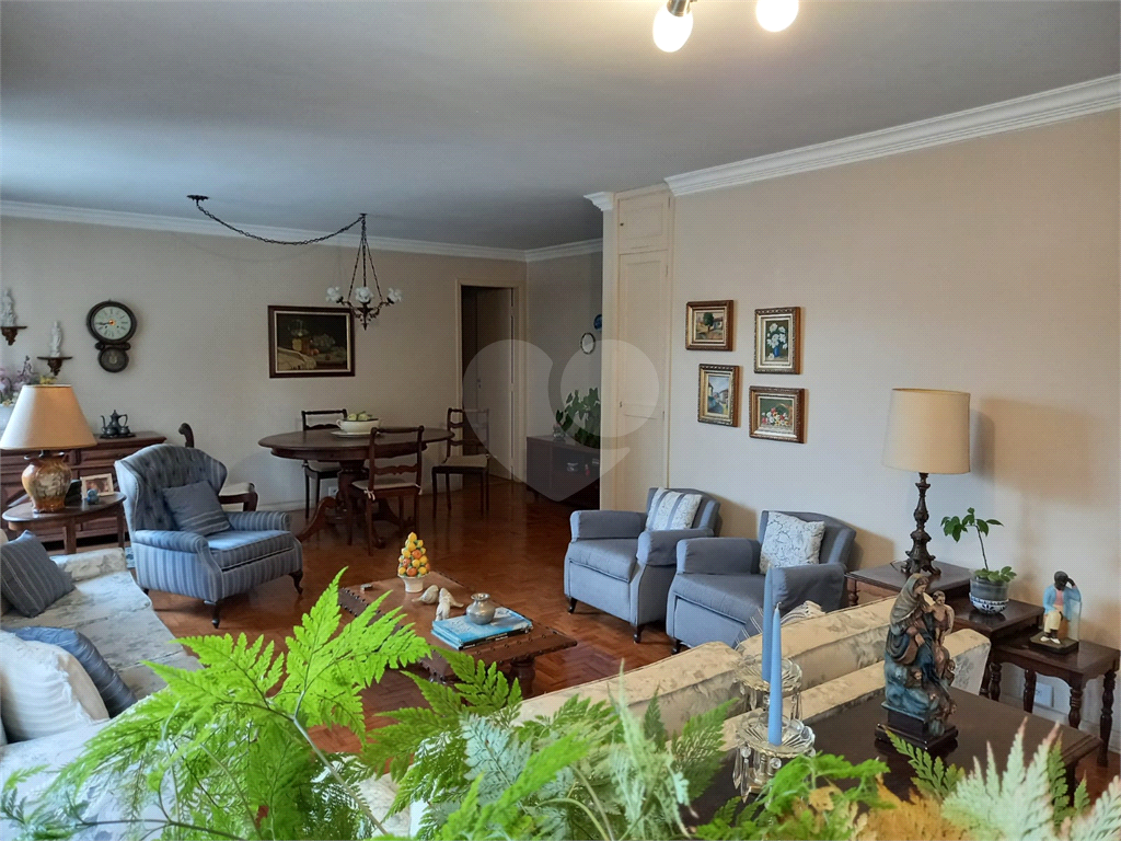 Venda / Locação – Apartamento em Pinheiros com 148m², 3 quartos, 1 suite, 1 vaga