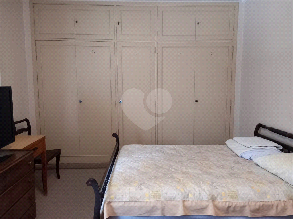 Venda / Locação – Apartamento em Pinheiros com 148m², 3 quartos, 1 suite, 1 vaga