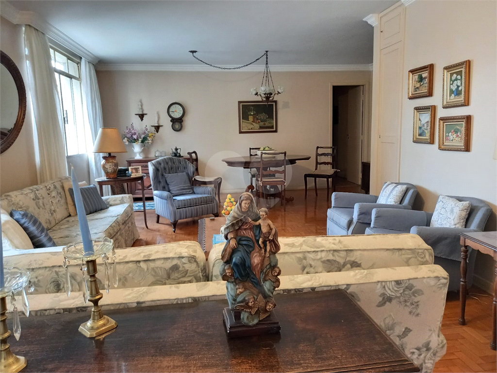 Venda / Locação – Apartamento em Pinheiros com 148m², 3 quartos, 1 suite, 1 vaga