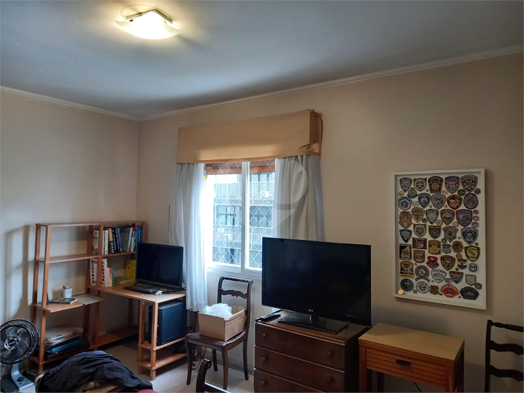 Venda / Locação – Apartamento em Pinheiros com 148m², 3 quartos, 1 suite, 1 vaga