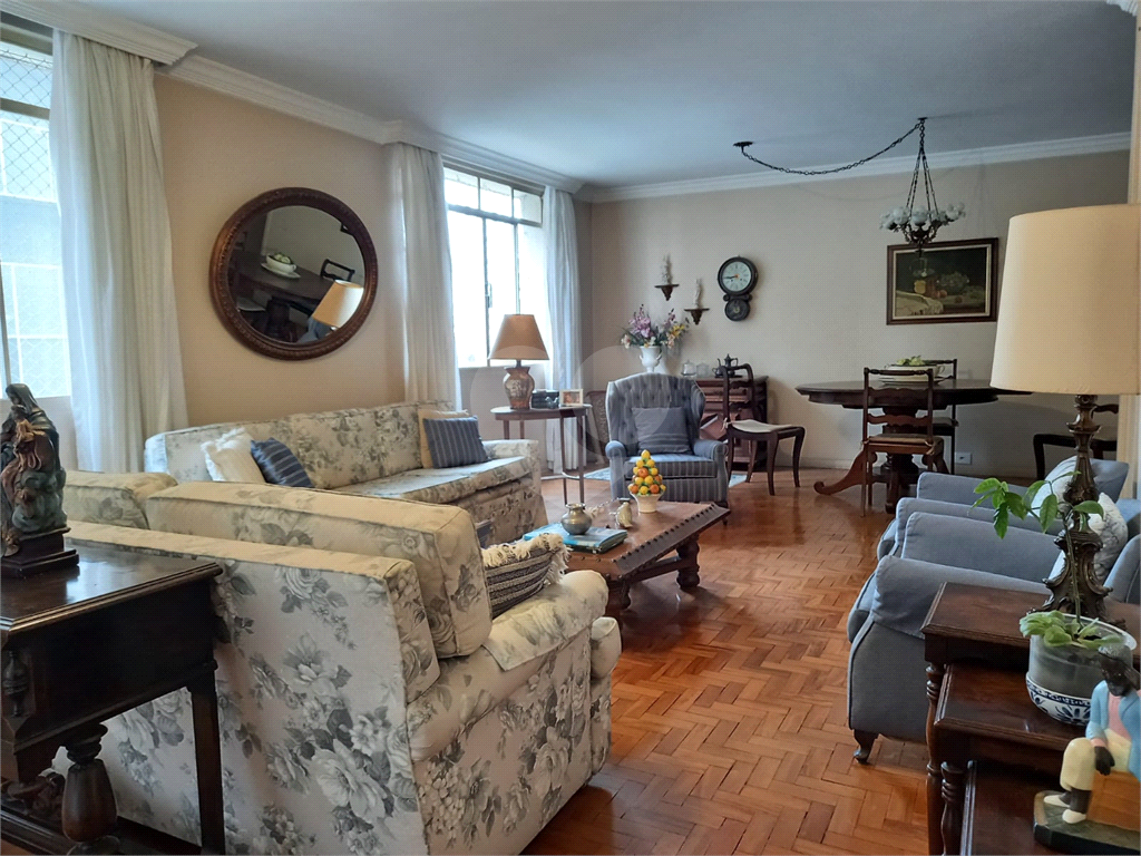 Venda / Locação – Apartamento em Pinheiros com 148m², 3 quartos, 1 suite, 1 vaga