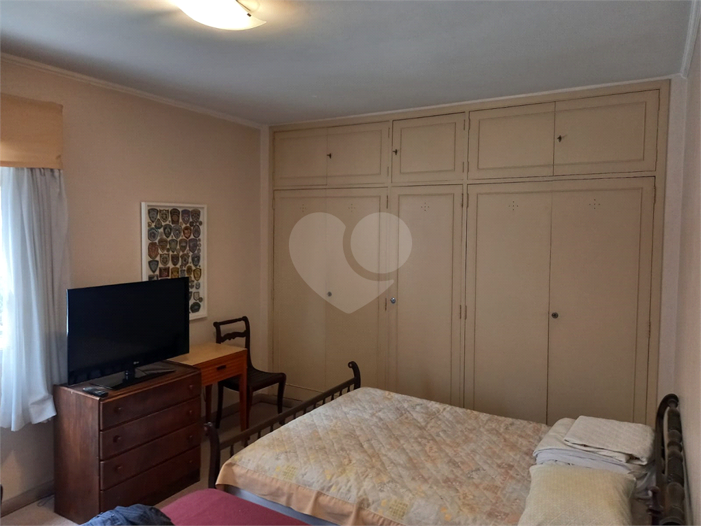 Venda / Locação – Apartamento em Pinheiros com 148m², 3 quartos, 1 suite, 1 vaga