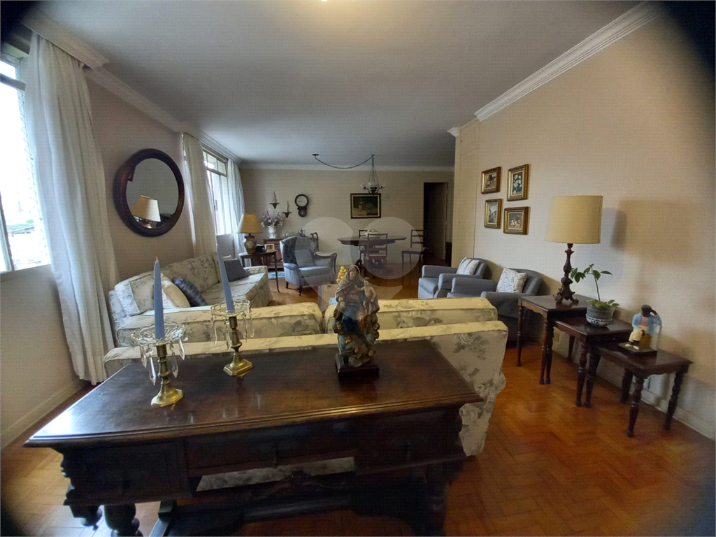 Venda / Locação – Apartamento em Pinheiros com 148m², 3 quartos, 1 suite, 1 vaga