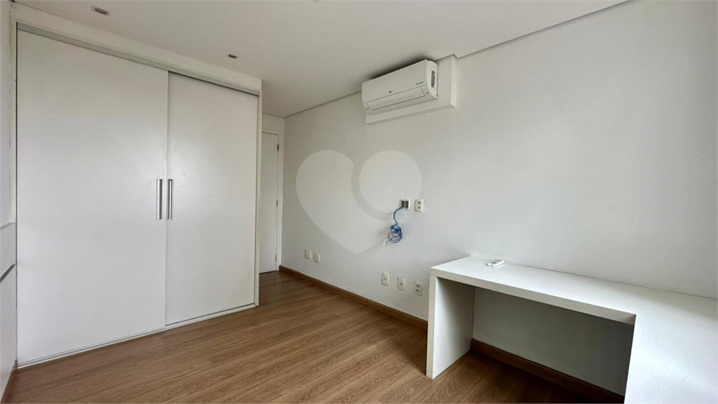 APARTAMENTO em VILA LEOPOLDINA