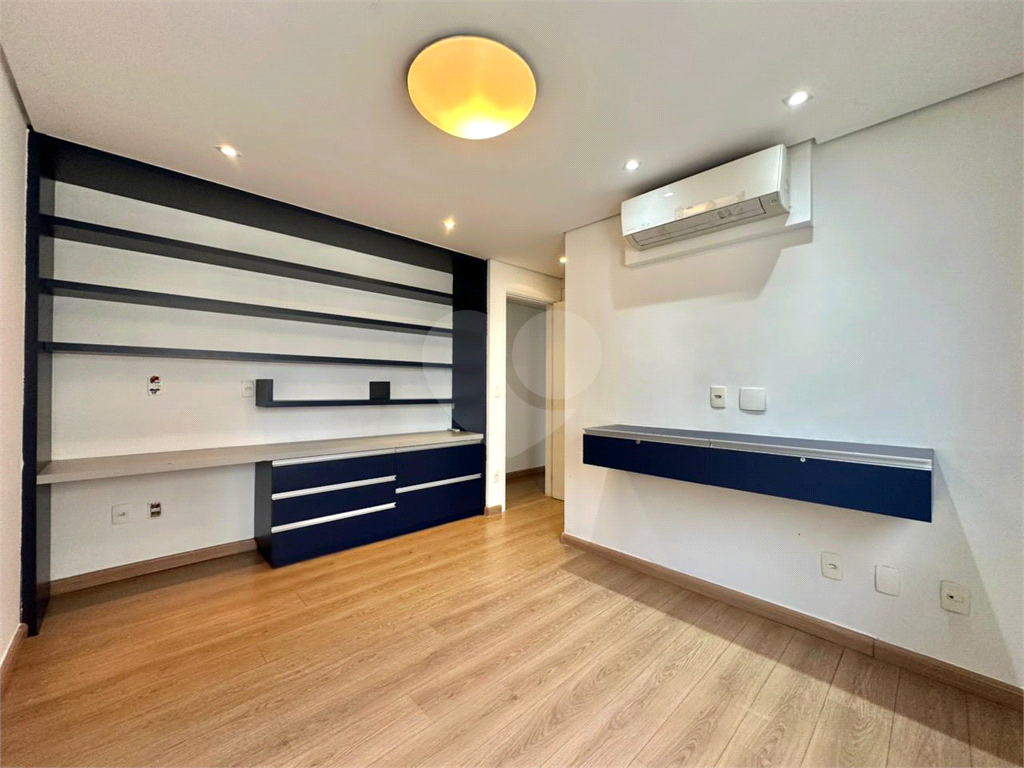 APARTAMENTO em VILA LEOPOLDINA