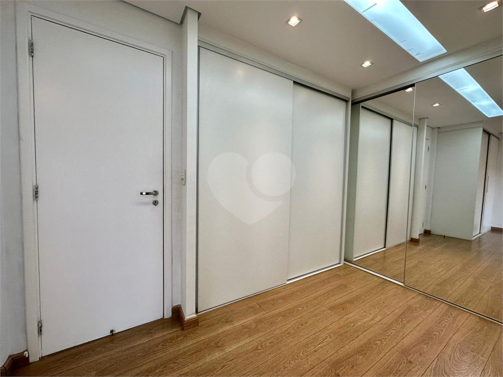 APARTAMENTO em VILA LEOPOLDINA