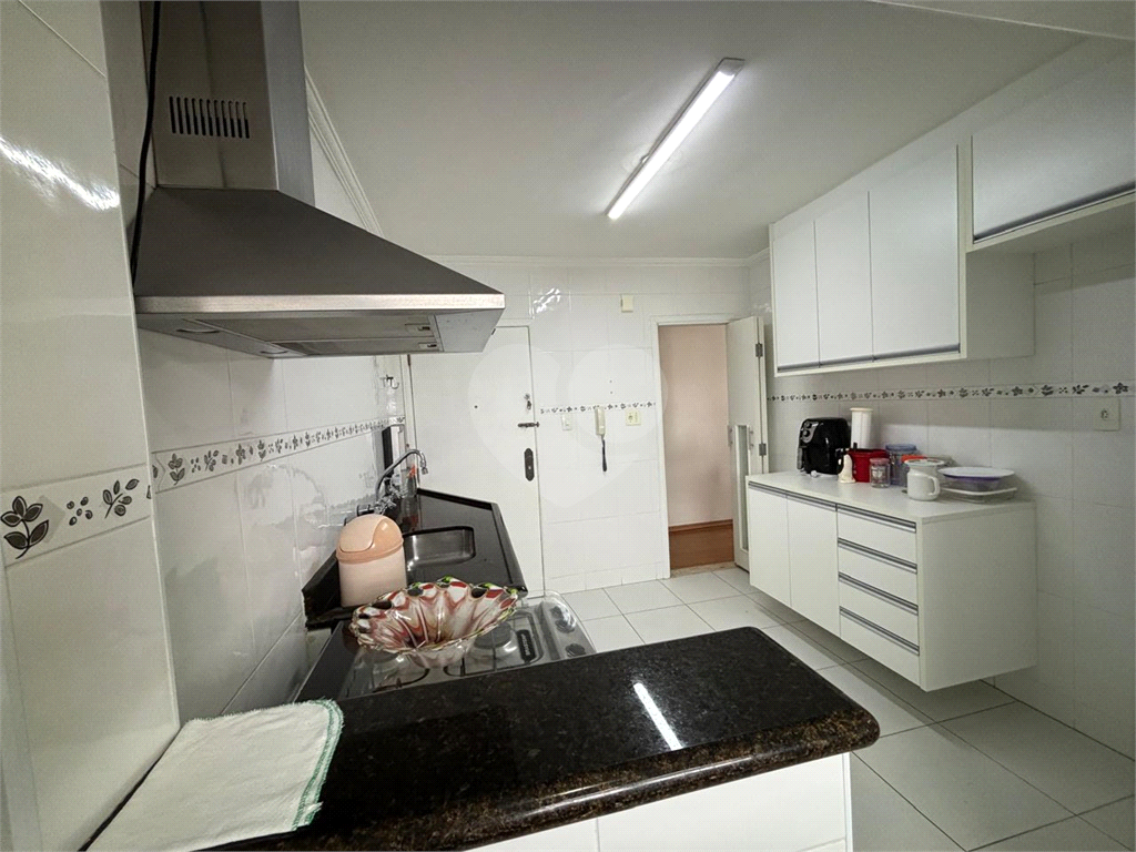 Oportunidade!!! Apartamento em localização privilegiada, andar alto, vista livre para Avenida Braz Leme e campo de marte