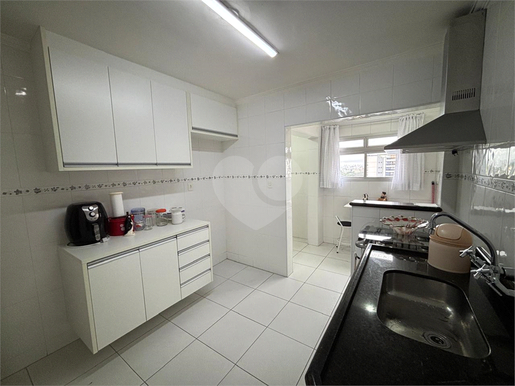 Oportunidade!!! Apartamento em localização privilegiada, andar alto, vista livre para Avenida Braz Leme e campo de marte