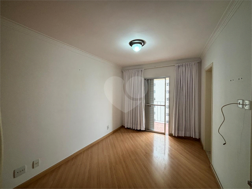 Oportunidade!!! Apartamento em localização privilegiada, andar alto, vista livre para Avenida Braz Leme e campo de marte