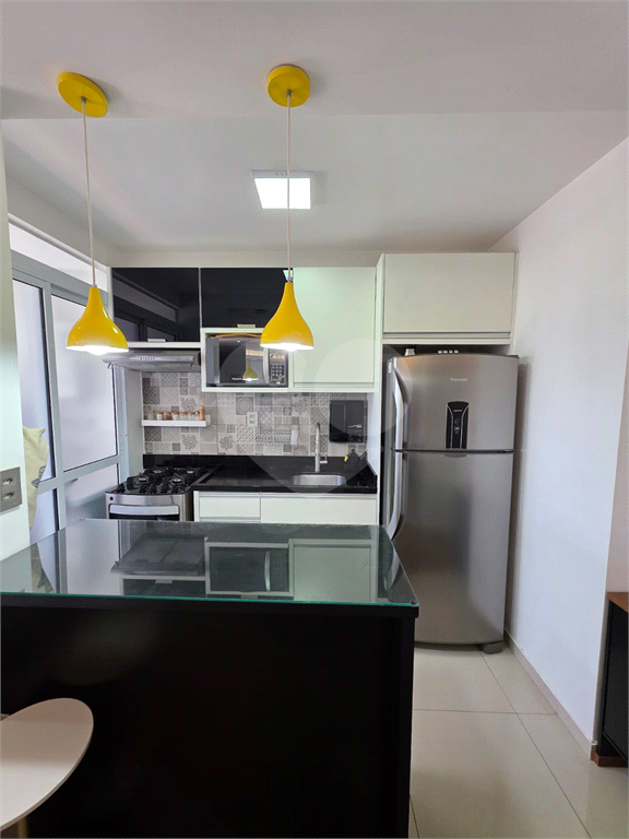 Apartamento com móveis planejados a 400 m do Metrô Tucuruvi – 2 dorms, vaga e lazer completo