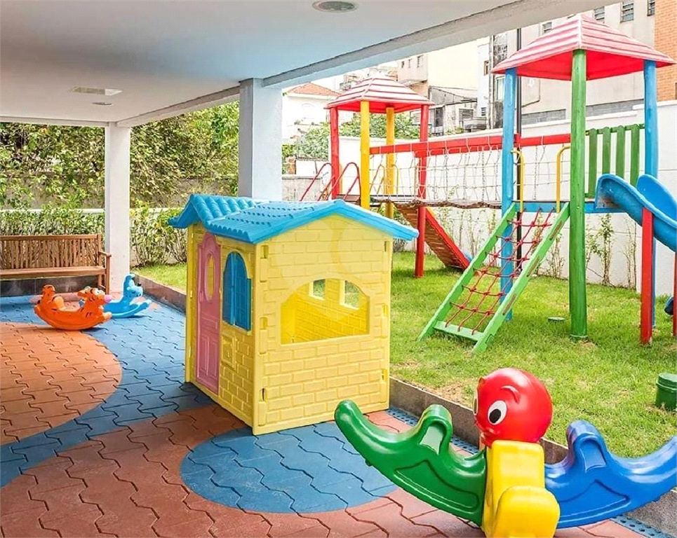 Apartamento com móveis planejados a 400 m do Metrô Tucuruvi – 2 dorms, vaga e lazer completo