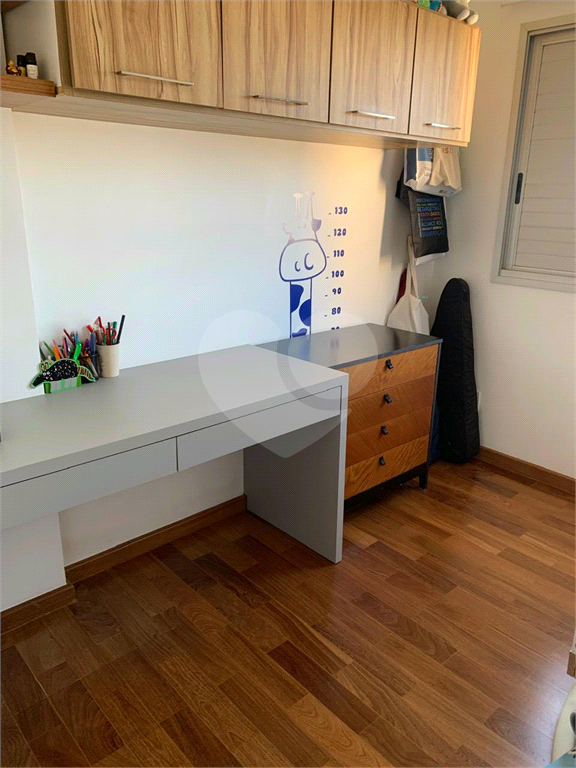 Apartamento à venda com 3 quartos, 72m² - Foto 2
